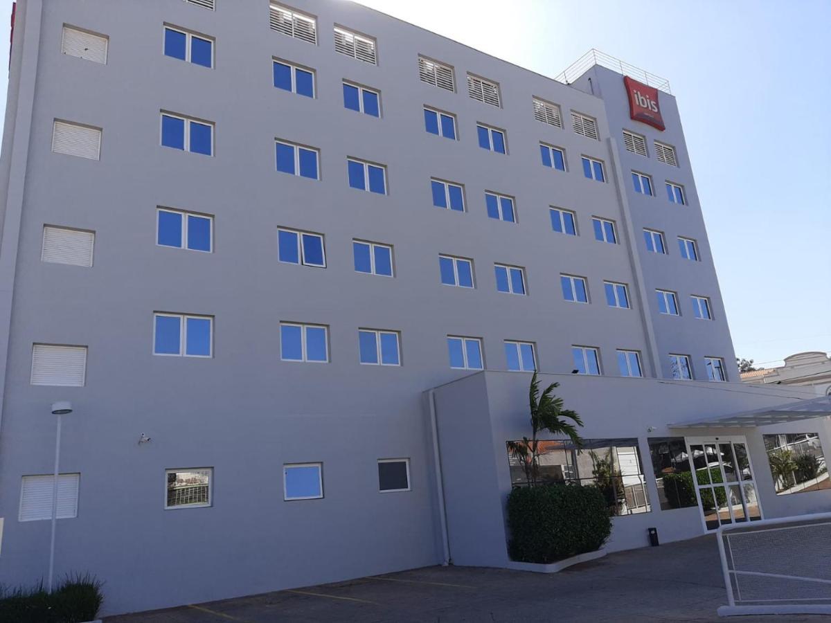 מלון Ibis ז'בוטיקבל מראה חיצוני תמונה